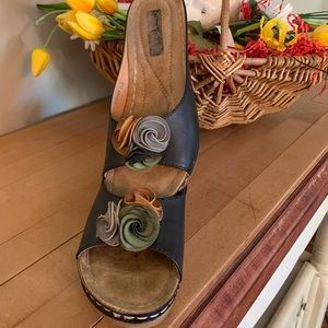 Women’s wedge slide Sandal